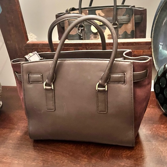 Michael Kors suede and leather handbag - Picture 2 of 6